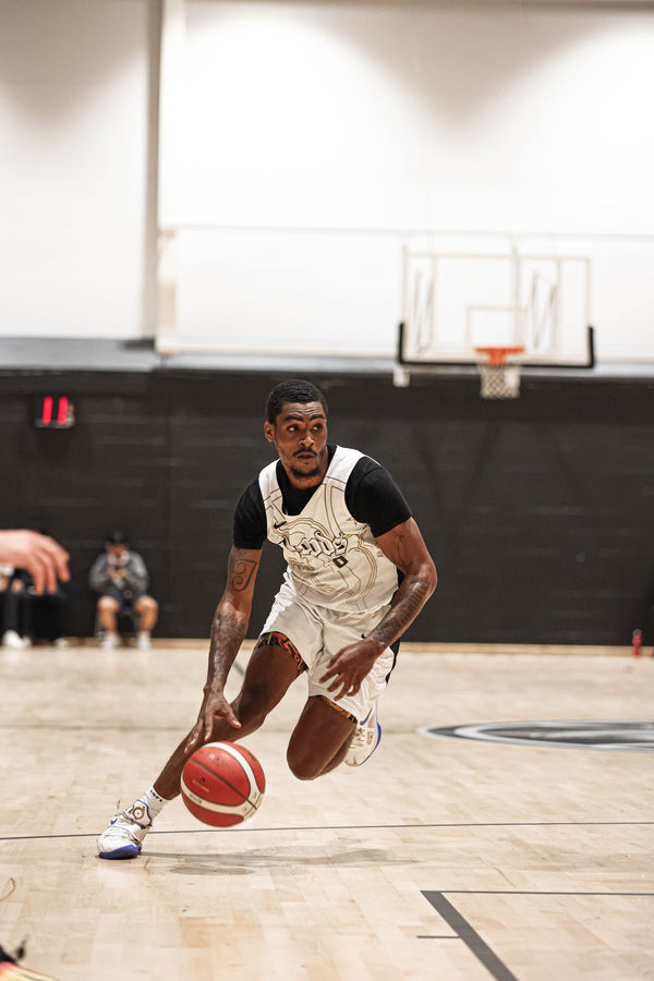 Nottingham Hoods sign dynamic guard Tyrone Williams